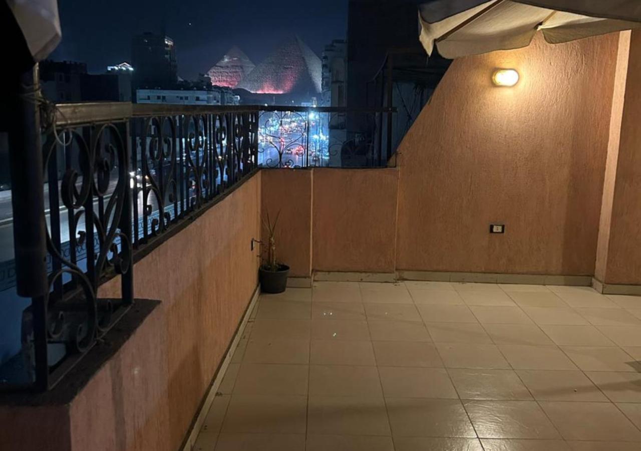 Pyramids Road Guest House Cozy Rooms And Rooftop Breakfast With The Pyramids View Nazlet el-Sîsi المظهر الخارجي الصورة